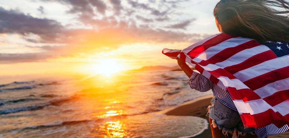 Memorial Day LVP Deals in Sarasota & Bradenton 